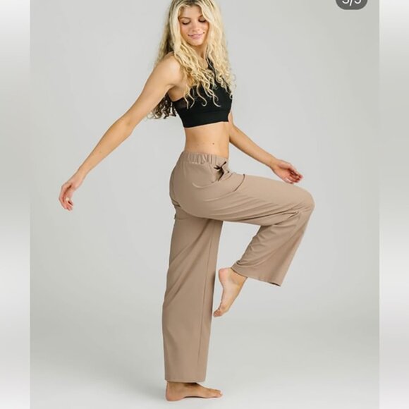 BNWT Zyia Presidio Peak Pants - Picture 2 of 10